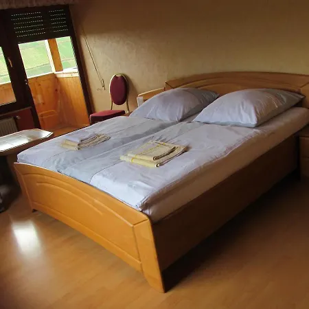 Guest house Pension Simon Reil