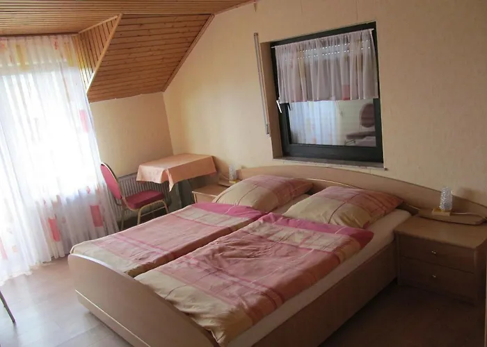 Pension Simon רייל